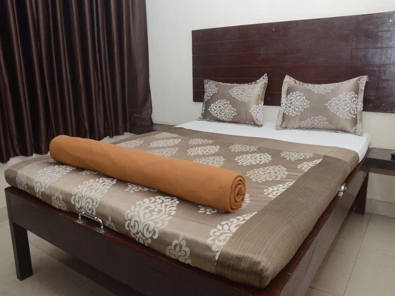 Nilraj Lodge Ratnāgiri Kültér fotó